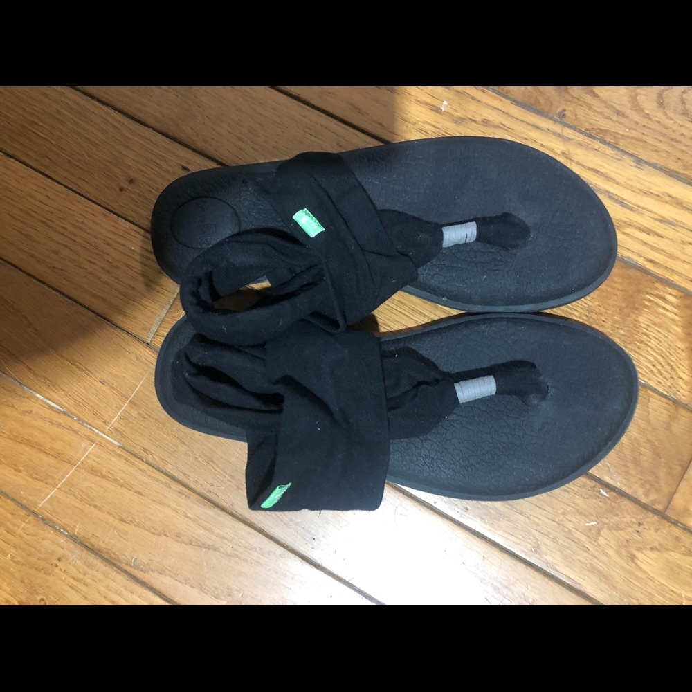 Worn once, Sanuk shoes